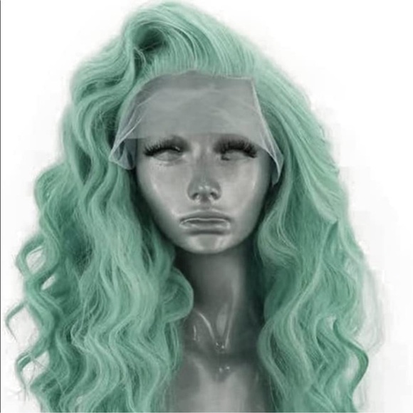 - 💜 MAI 20” SEA URC GREEN WAVY LACE FRONT WIG 💜 *NEW*
🆕🆕🆕 - Picture 4 of 8